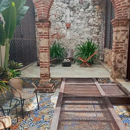 Recien Restaurada En Getsemani Habitación en casa particular *